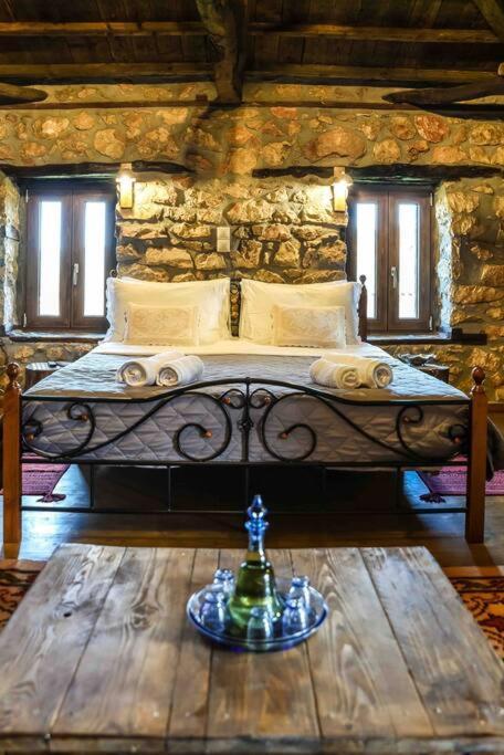 Traditional Stone Guesthouse Agios Ioannis  Luaran gambar