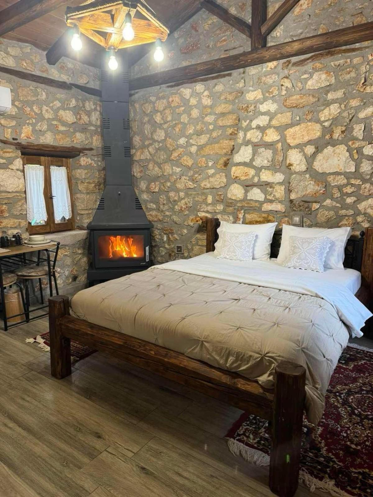 Traditional Stone Guesthouse Agios Ioannis  Luaran gambar